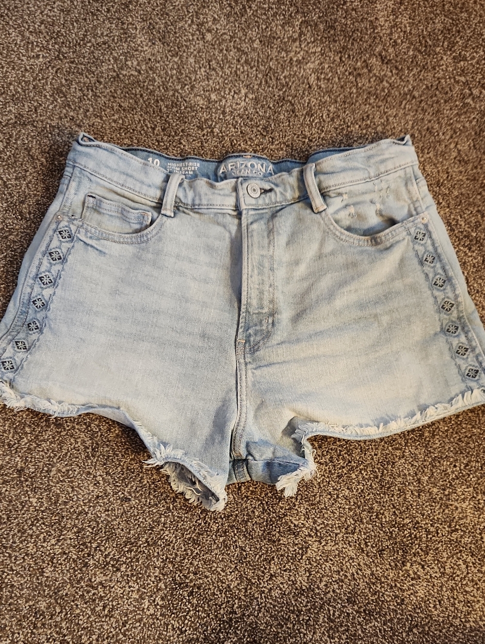 Arizona Jean Co - Highest Rise Mom Shorts - Size 10